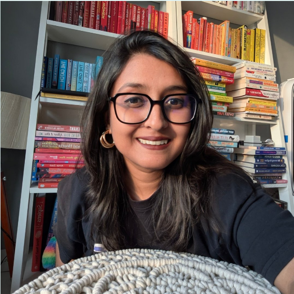 Profile photo of Alina Khan, Book Influencer